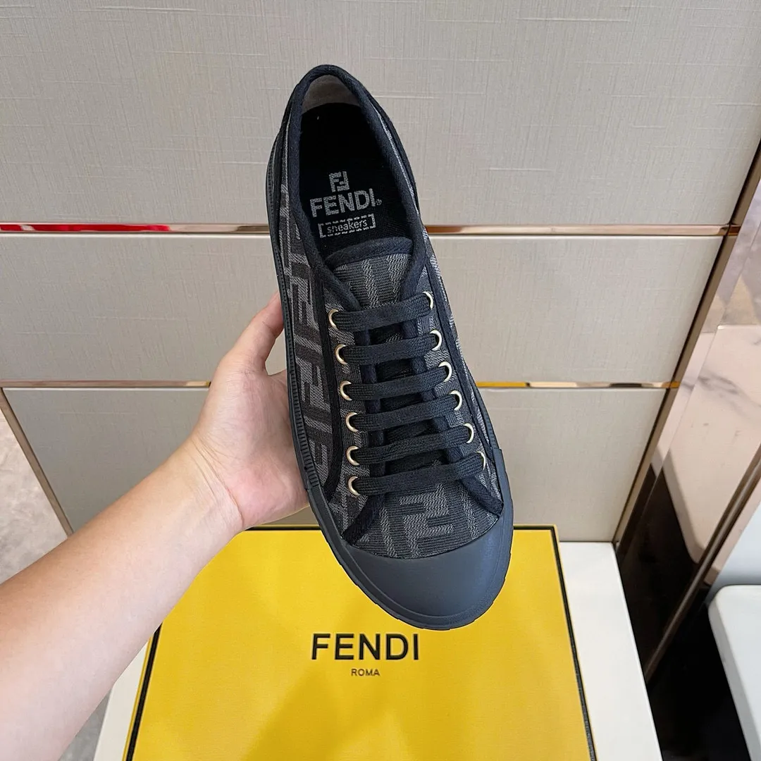 Factory price: 380 new Fendi Fendǐ Domino sneakers with jacquard FF pattern, embossed FF pattern on the toe, canvas upper, T men's men's shoes 💰U customized outsole Size: 38-45, (45 customized)